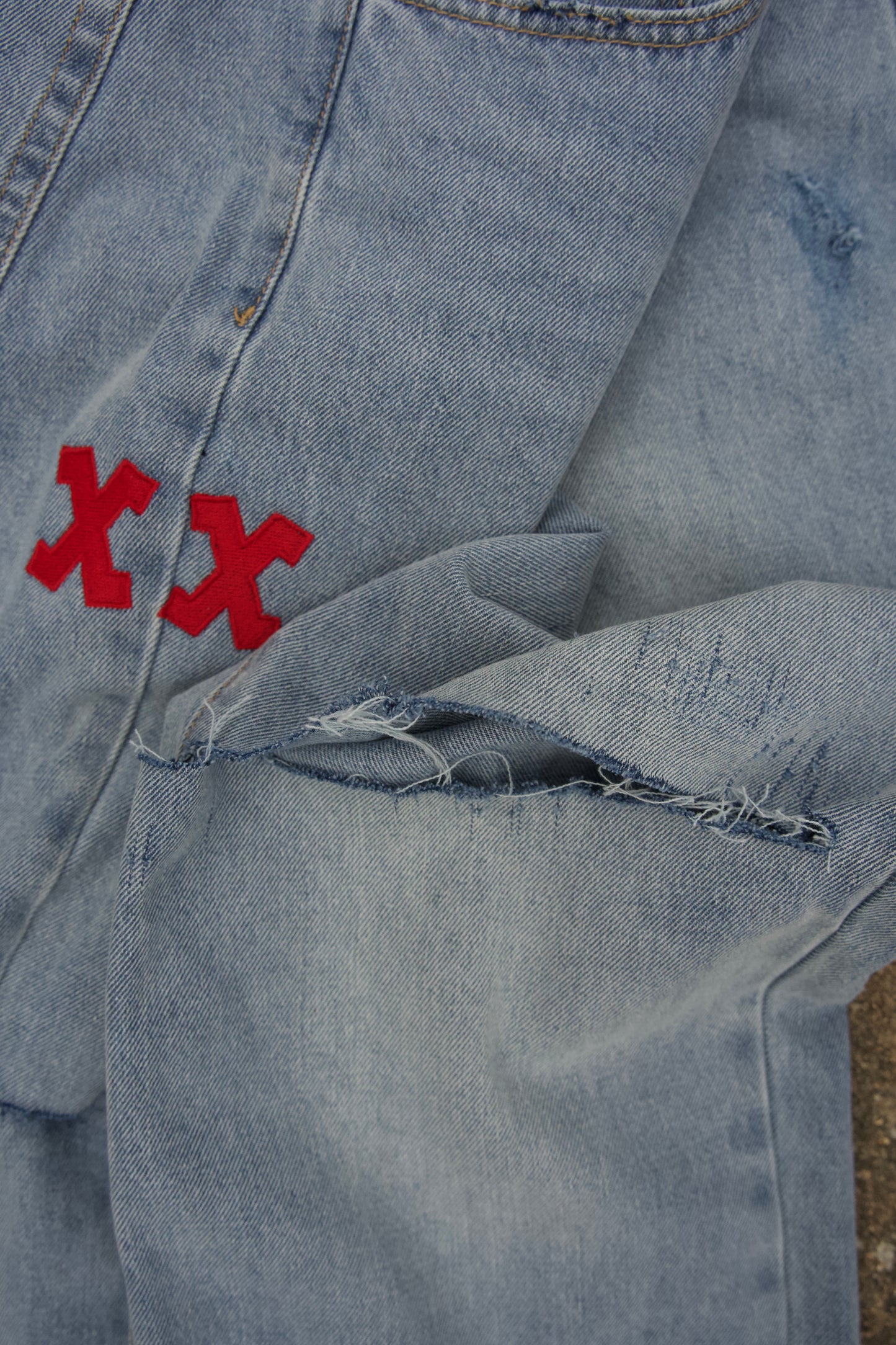 ( Baggy Distressed Denim